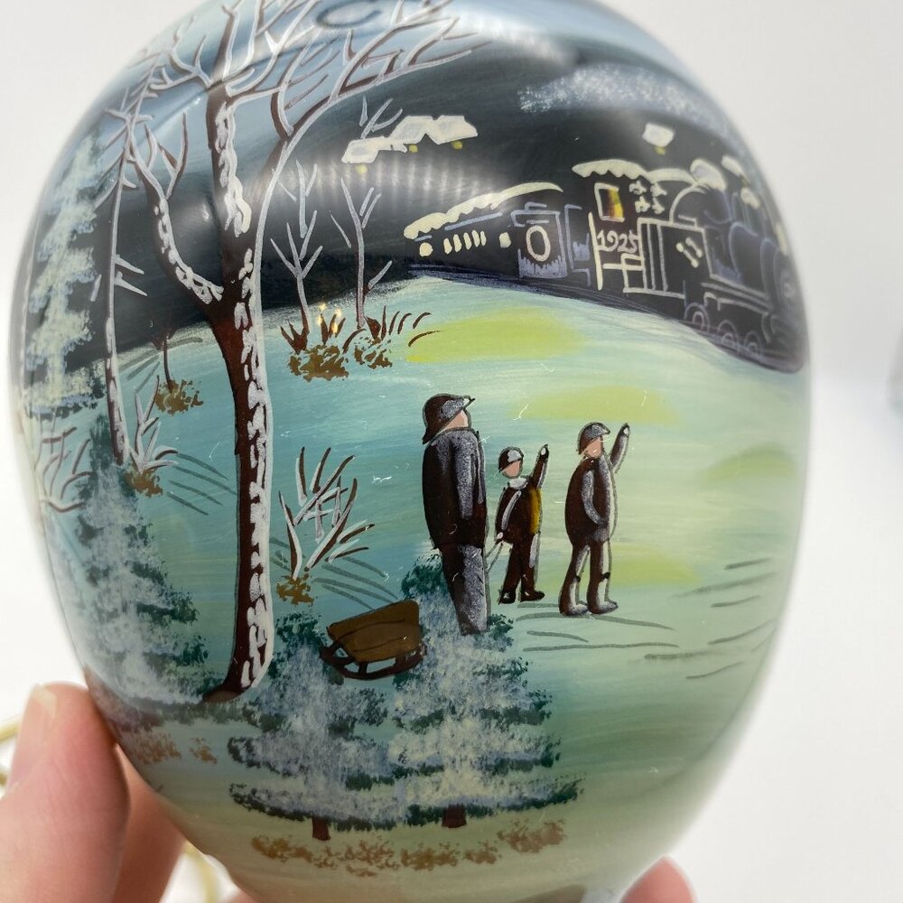 Ne'Qwa large glass Christmas snow scene turnip shape stand bear creek signed